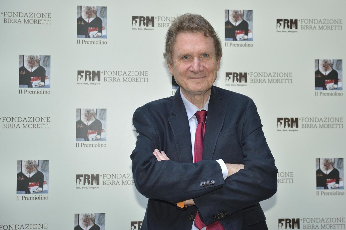 La caccia alle streghe filo Putin è un delirio. Nell’elenco dei cattivi c’è pure Caracciolo