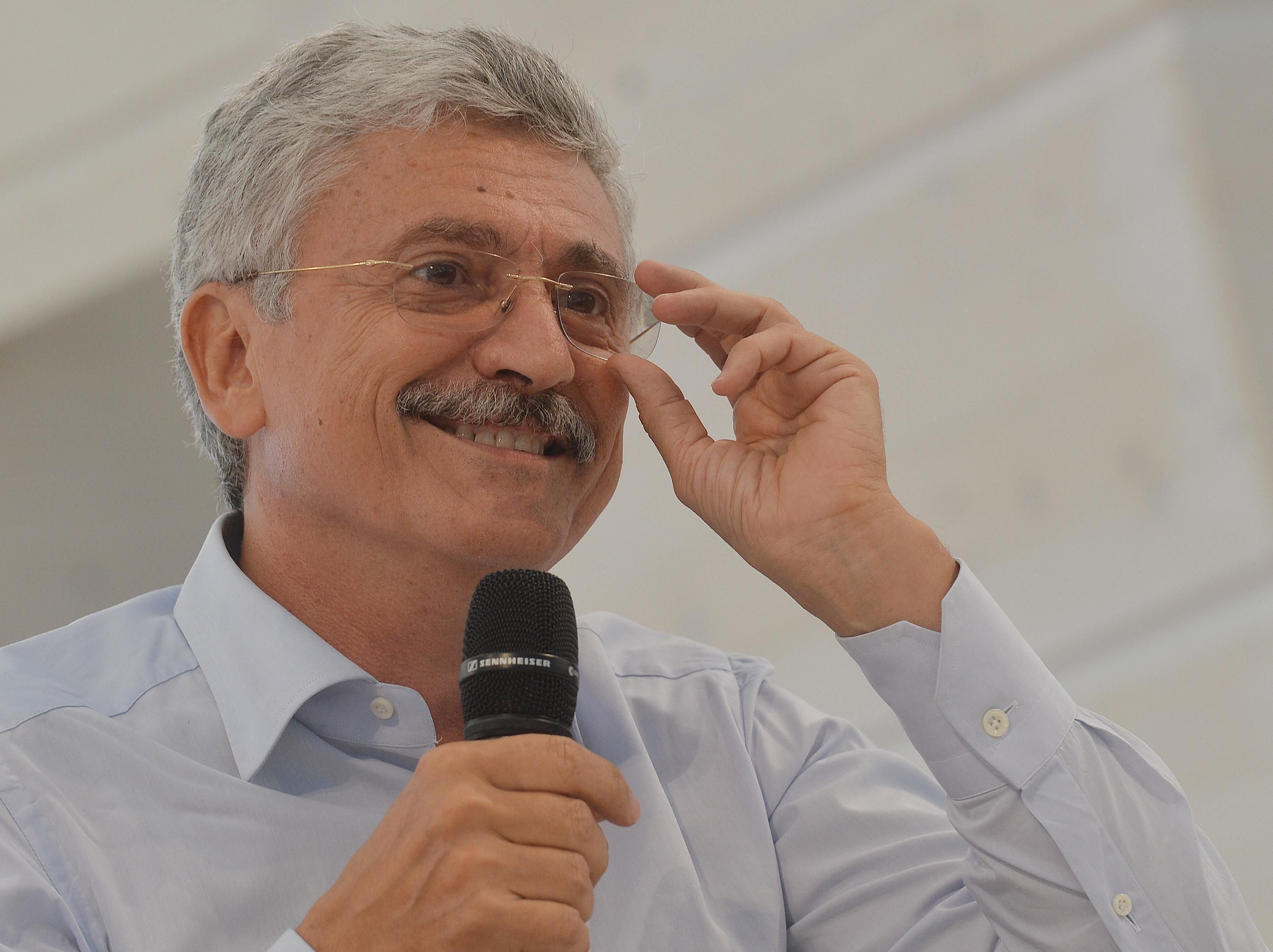 Il broker di D’Alema coinvolge gli ex ministri Trenta e Scotti