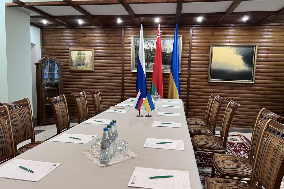 La diplomazia sta girando a vuoto. In Ucraina funzionano solo le armi