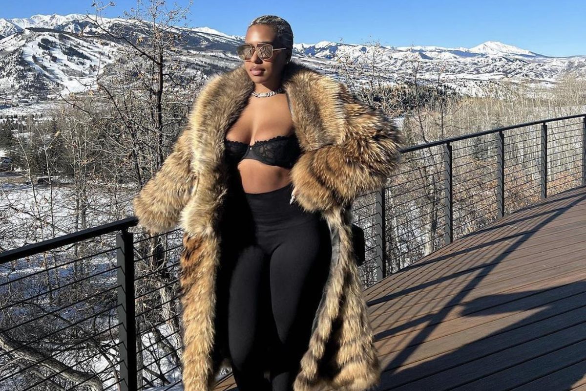 B.Simone Talks Embracing Her Body After Receiving Negative Comments -  xoNecole