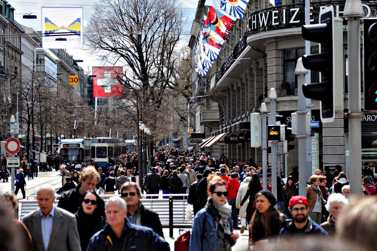La Svizzera è vicina ma le restrizioni (già blande) da tempo sono un ricordo