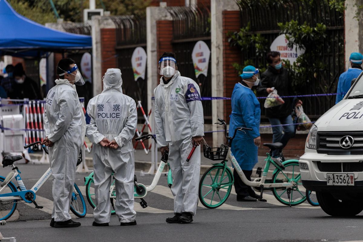 Tensione per il lockdown di Shanghai. I diplomatici americani se ne vanno