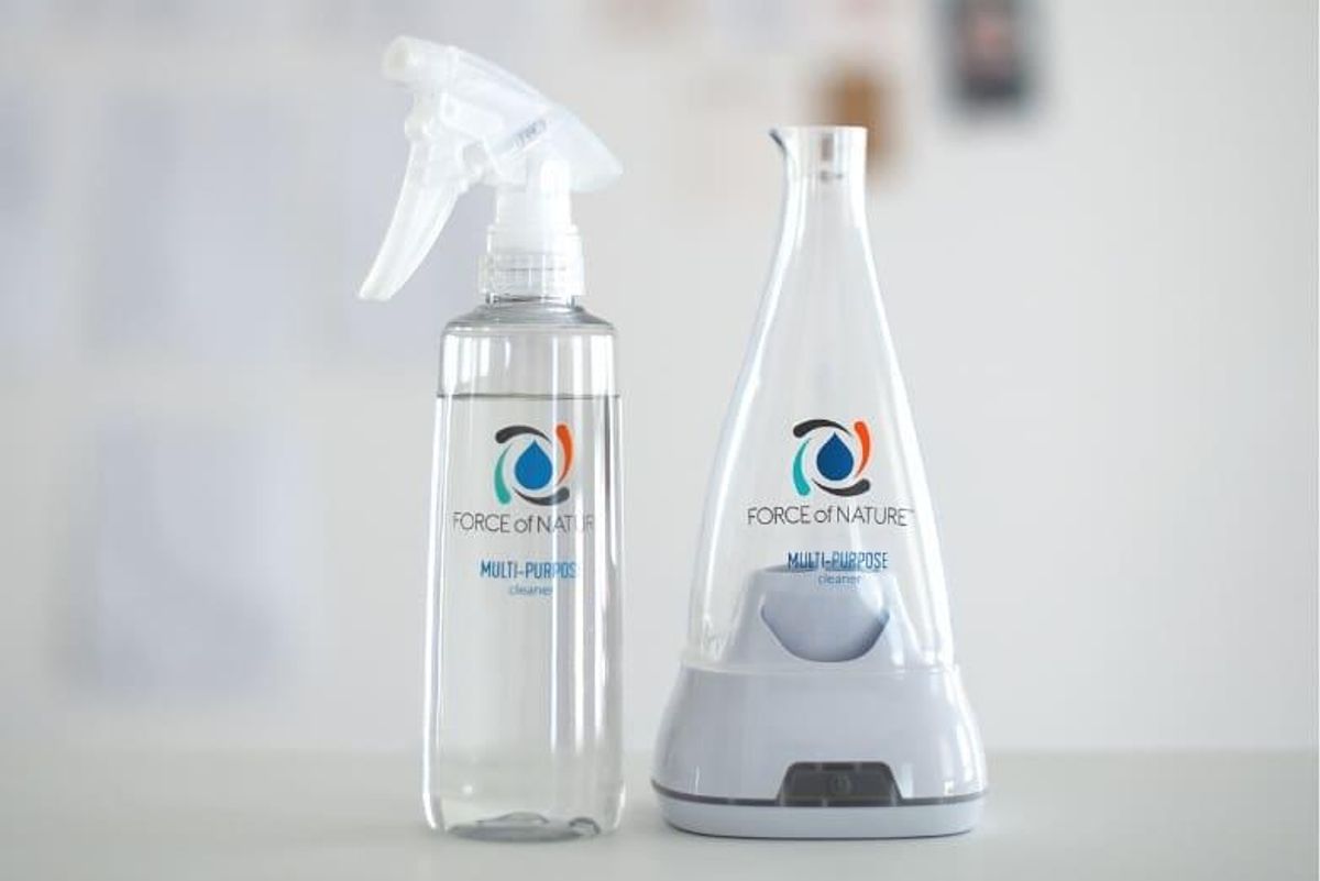 Whoa! This super effective cleaner is an at-home science project