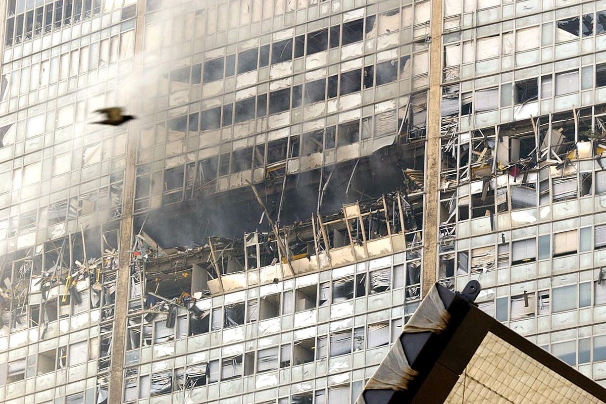 Vent'anni fa la sciagura del Pirellone