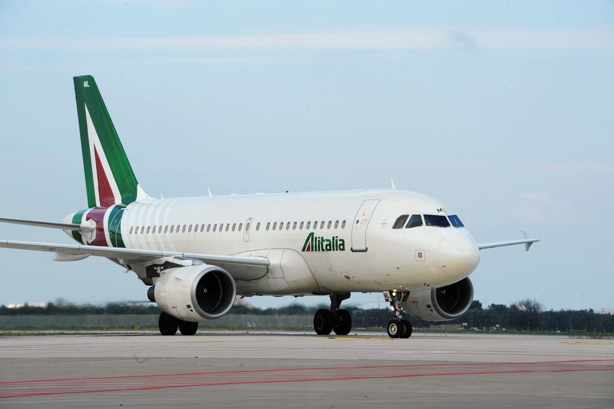 Crisi nei cieli, nella vecchia Alitalia 
ci sono 7 mila posti di lavoro a rischio