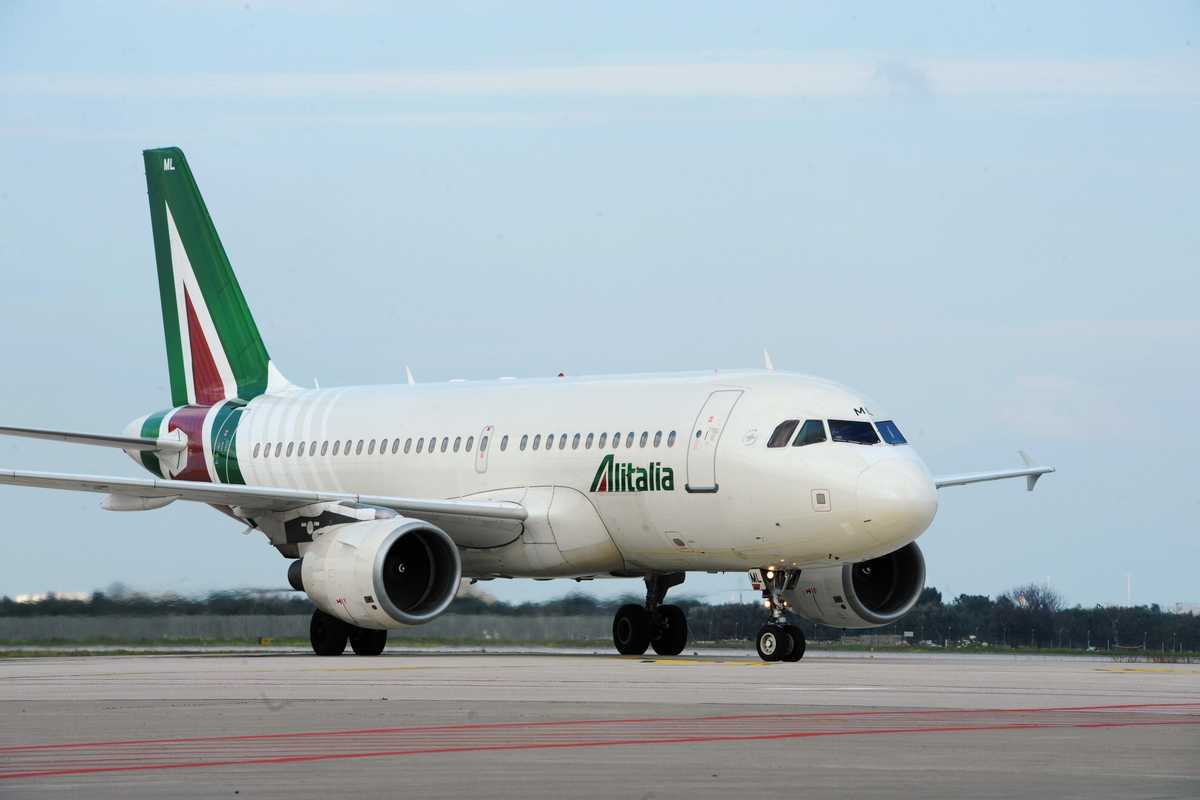 Crisi nei cieli, nella vecchia Alitalia
ci sono 7 mila posti di lavoro a rischio