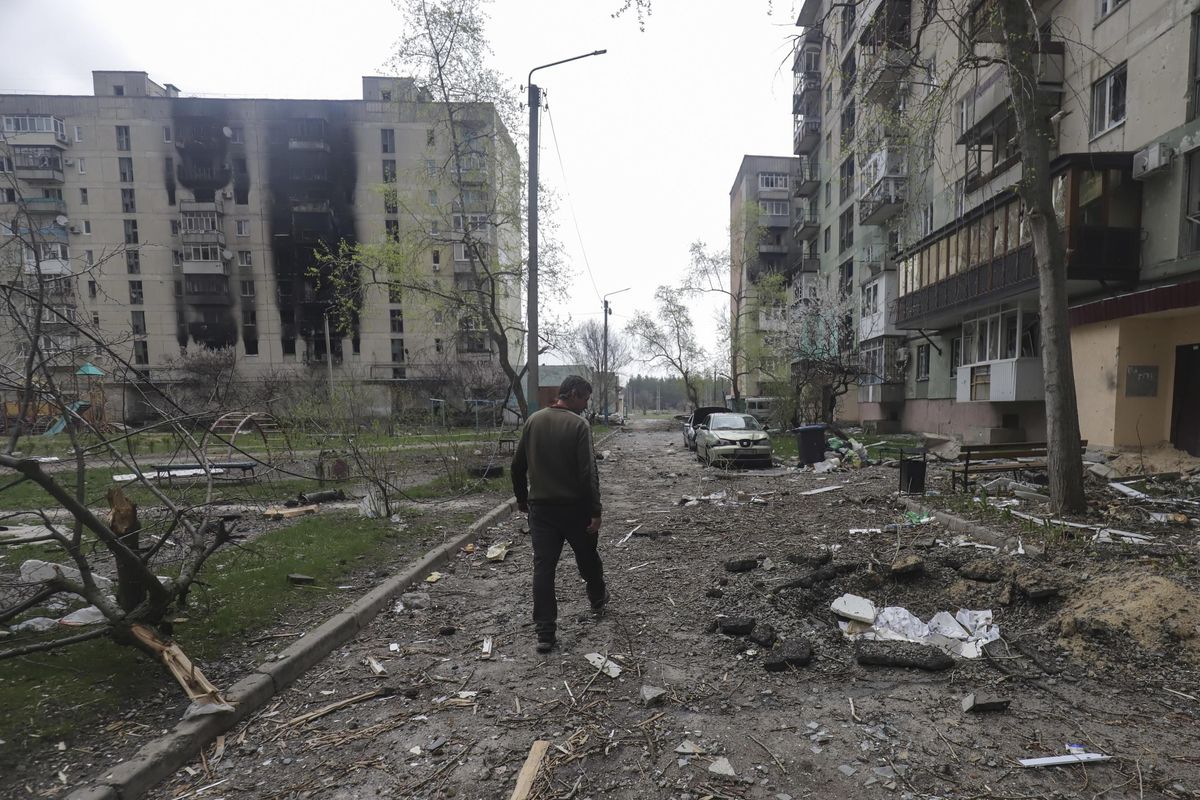 La Russia sferra l’attacco finale al Donbass