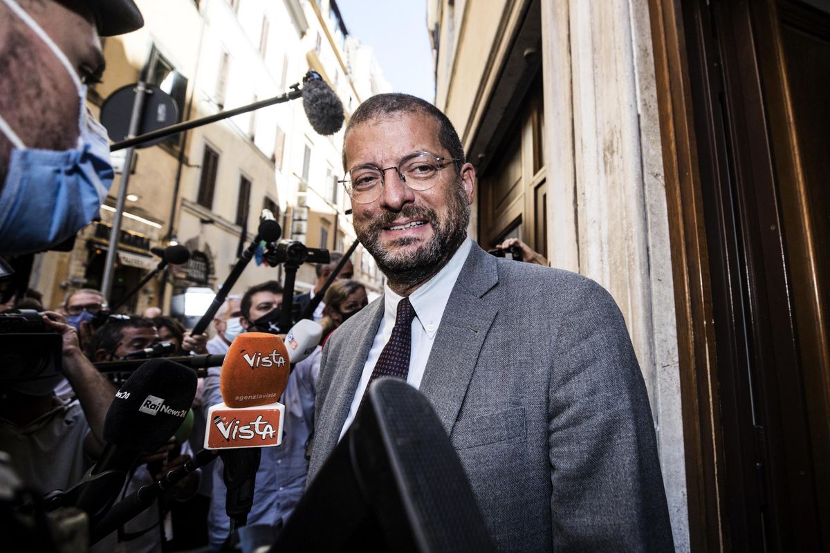 Caro Romano, ha un’idea di pluralismo singolare