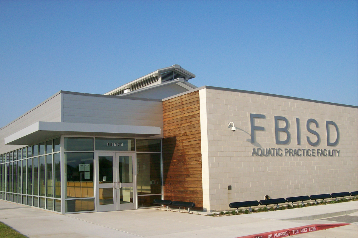FORT BEND ISD AQUATICS: Reaching All Areas of The Community, and At All Ability Levels