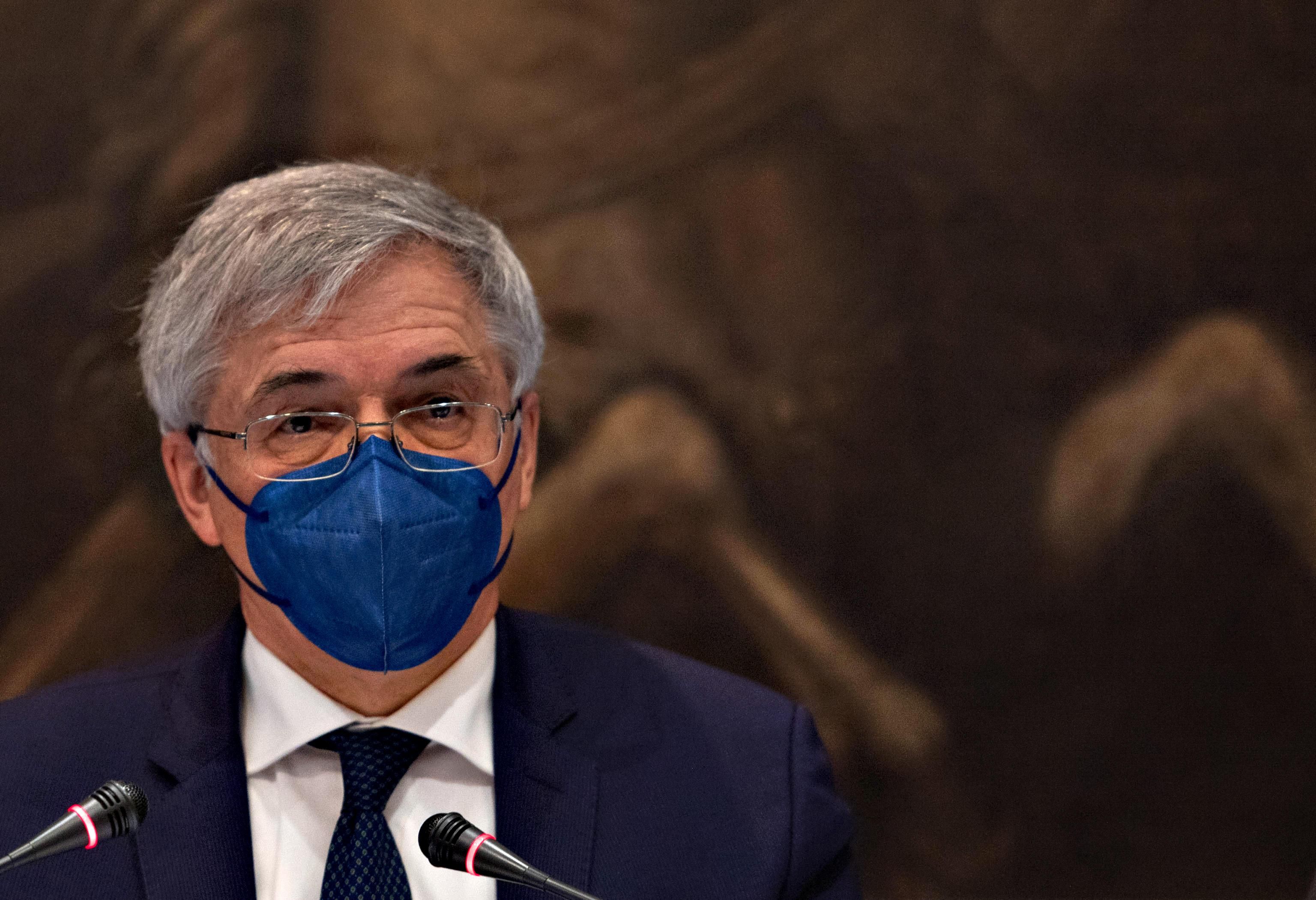 Franco prende tempo e spera che l’Europa conceda una proroga