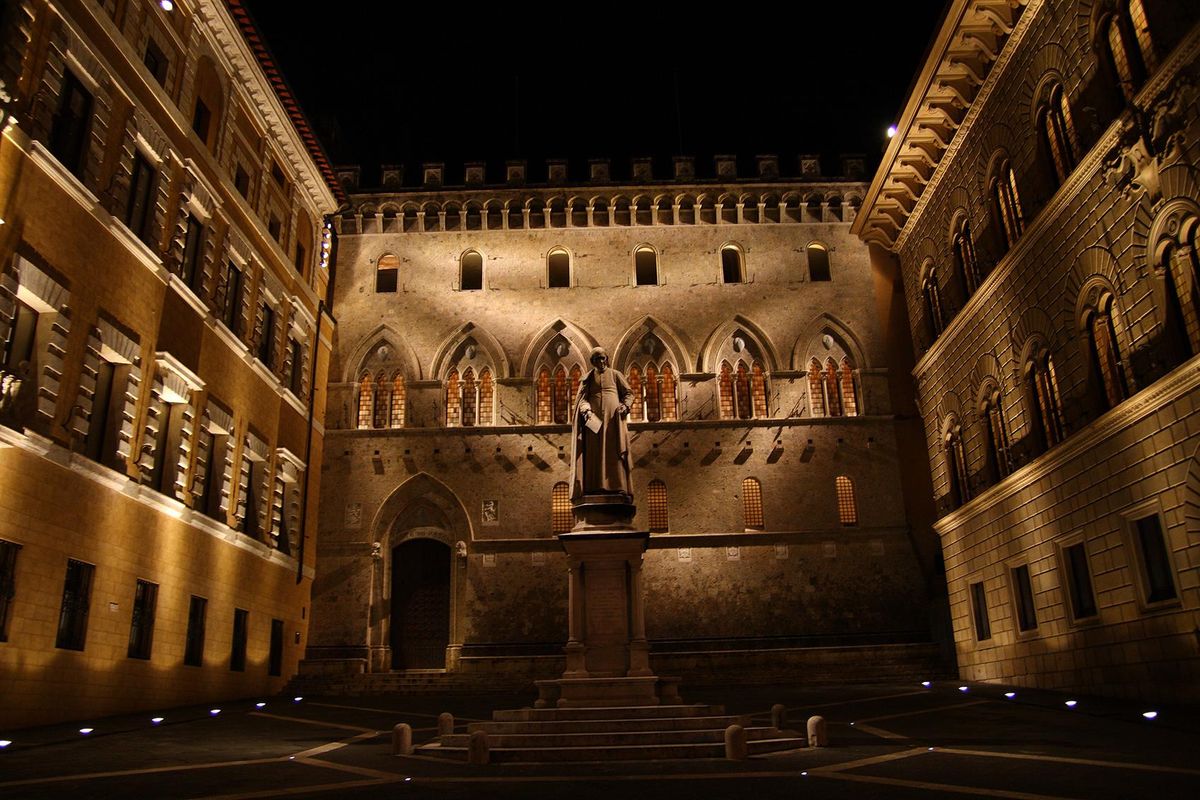 Prestiti e buchi: le carte sui disastri Mps