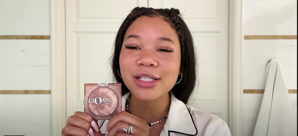 Storm Reid, Parlayan Cilt Güzellik Rutininin Arkasındaki Sırrı Paylaşıyor 8 img