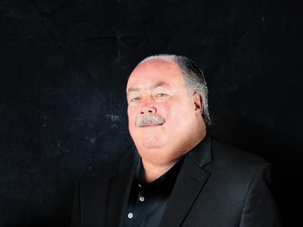 Legendary Houston sportswriter retires after storied career