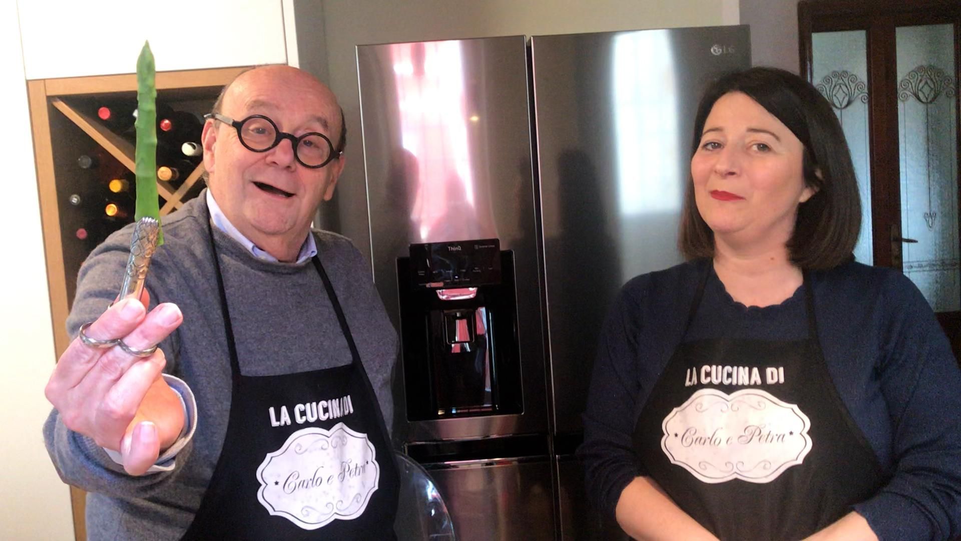 Le pillole di galateo di Petra e Carlo: le posate da asparago