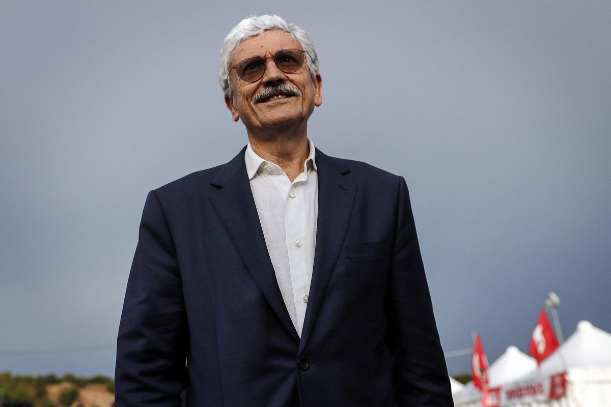 Le 10 domande a cui l’ex premier deve rispondere