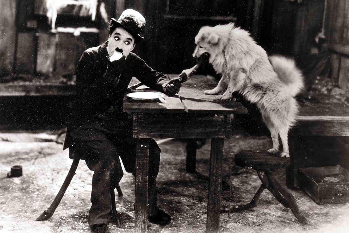 Effemeridi: dall’assalto all’«Avanti!» alla nascita di Charlie Chaplin