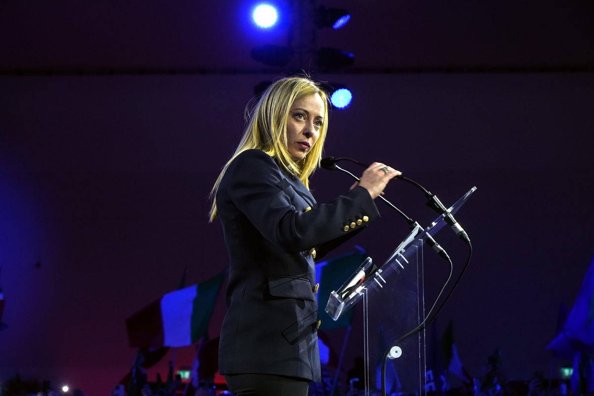 La svolta di Giorgia: partito conservatore e leader di coalizione con un occhio a Chigi