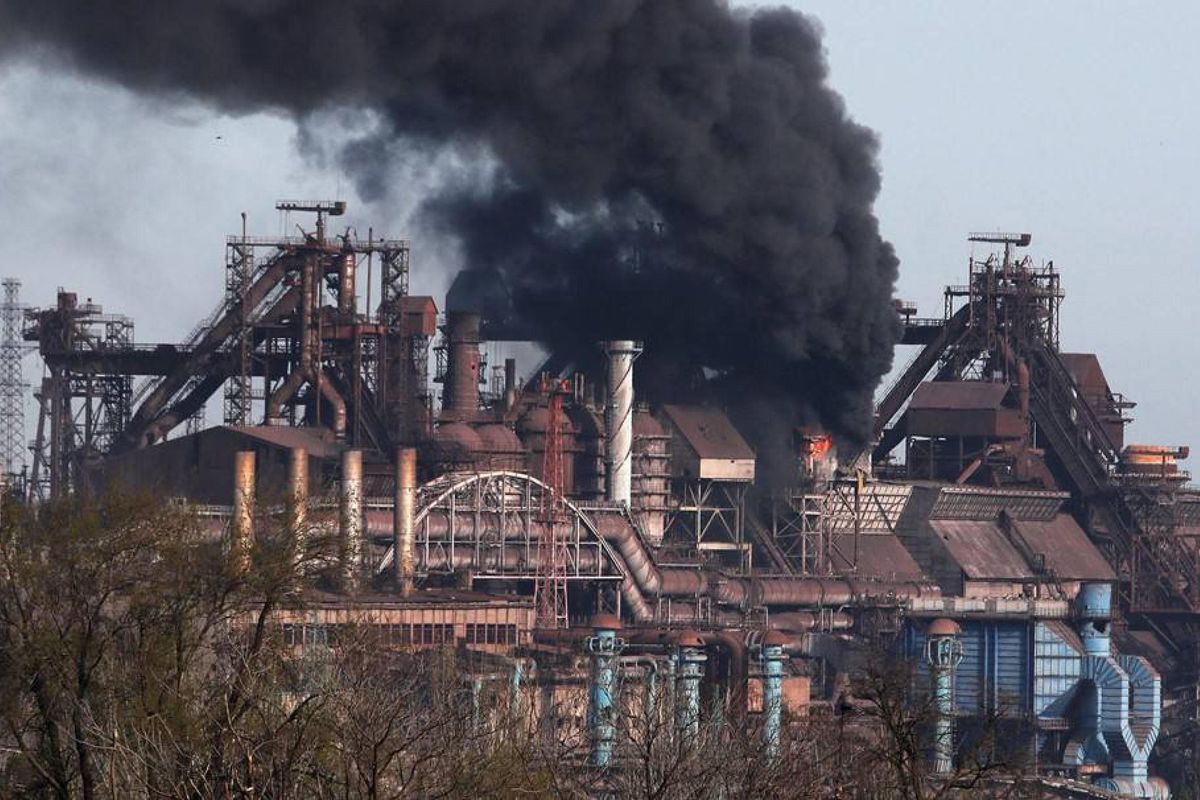 Kiev tenta l’evacuazione dell’acciaieria