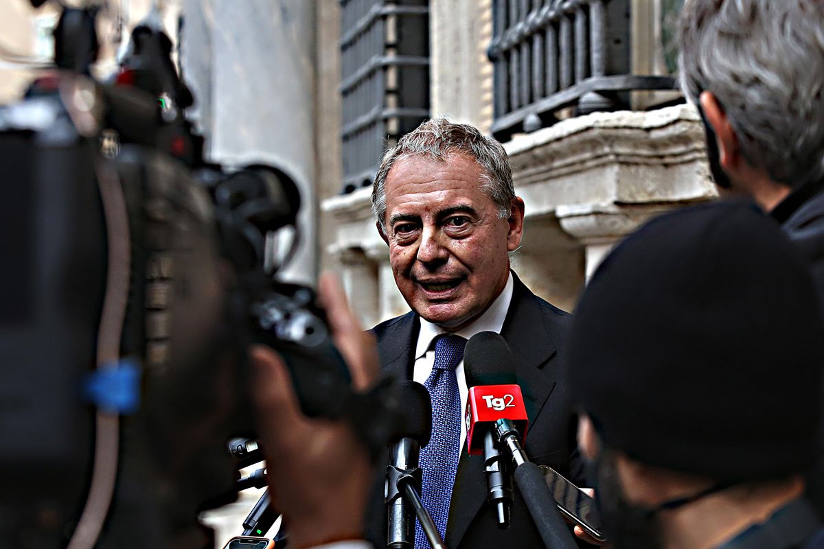 Urso: «Prima di inviare carrarmati a Kiev Draghi deve riferire in Parlamento»