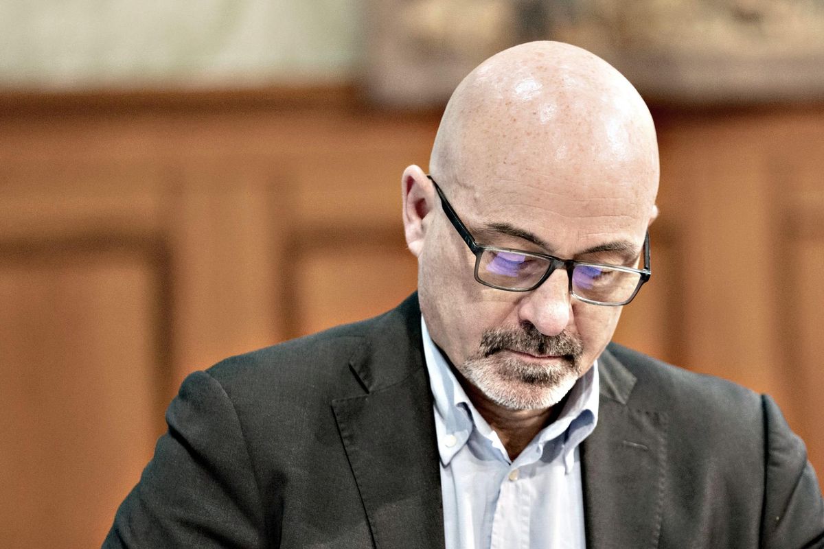 «Paghiamo il gas in rubli». Giallo Cingolani