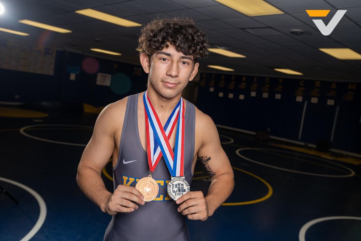 WRESTLING WRAP: Klein Has Banner Year On Mat
