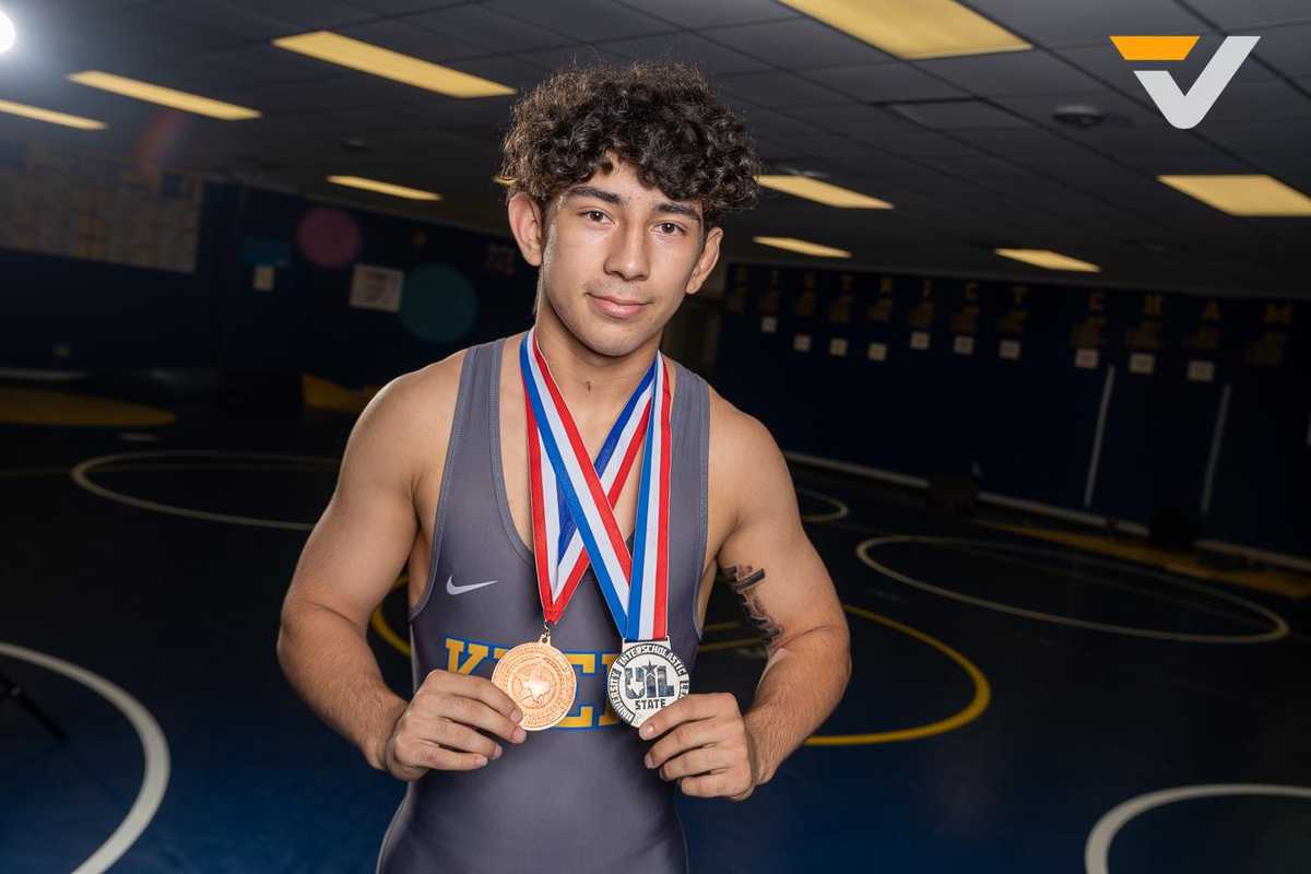 WRESTLING WRAP: Klein Has Banner Year On Mat