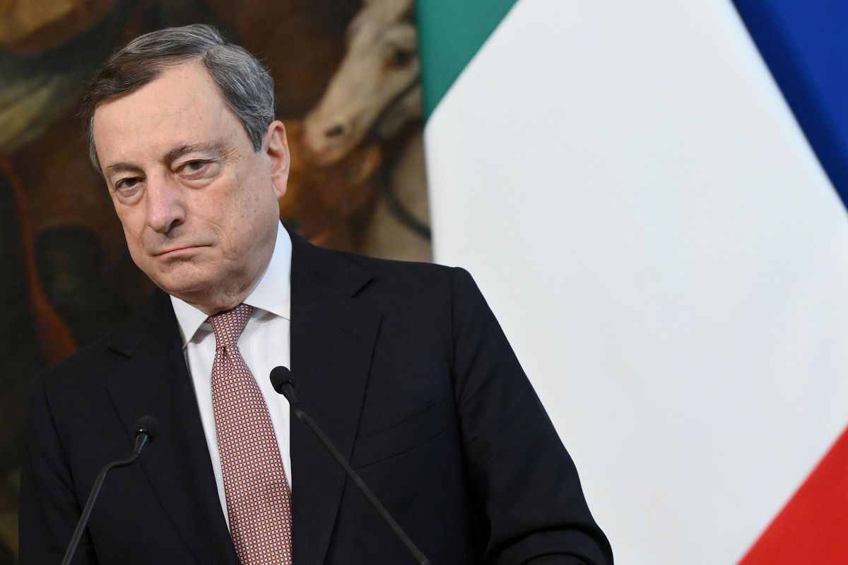 Il premier studia la fuga. Letta studia la fregatura