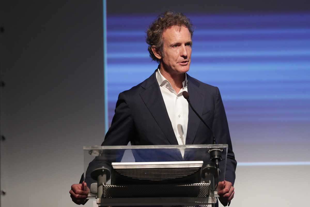 Autostrade, Hra sottoscrive il closing su Aspi con un assegno da 8 miliardi