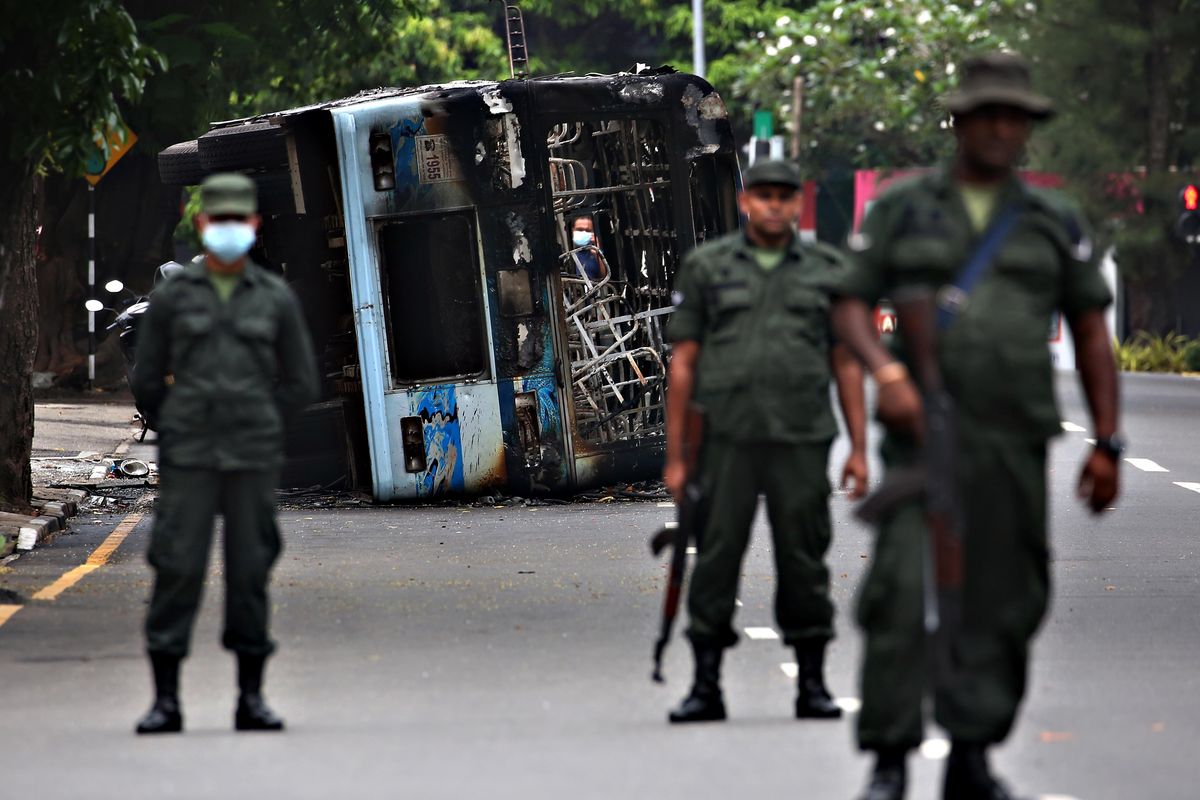 Il caos sanzioni fa saltare il primo Paese