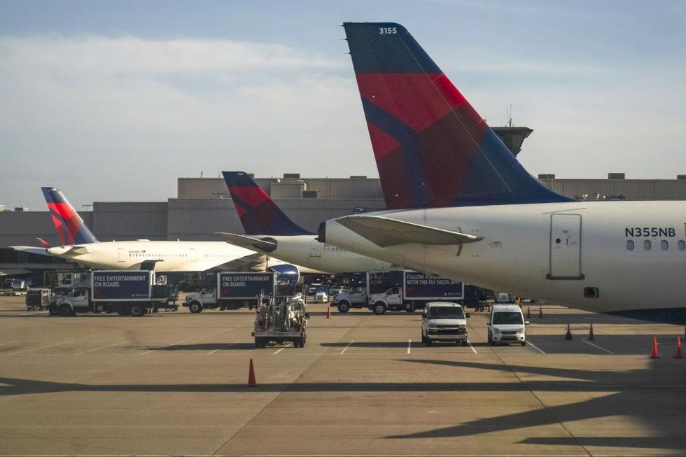 Delta Air Lines will not immediately take mask rule-breakers off no-fly list