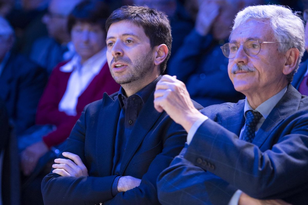 Al mini congresso Speranza dice grazie a D’Alema, pifferaio della sinistra in armi