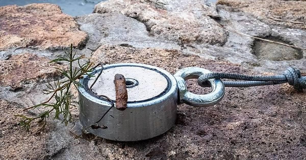 magnet fishing, magnet fishing finds, magnet fishing videos