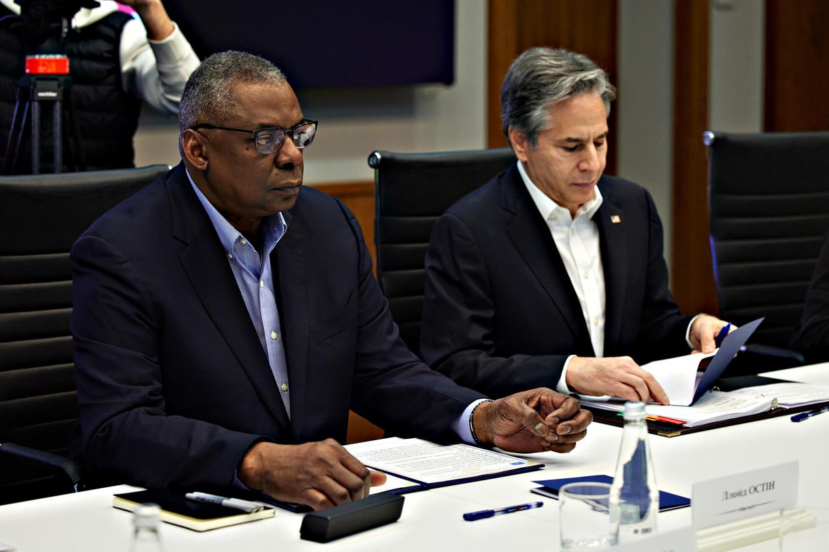 Londra alza la tensione fino al limite: «Colpire il territorio russo è lecito»