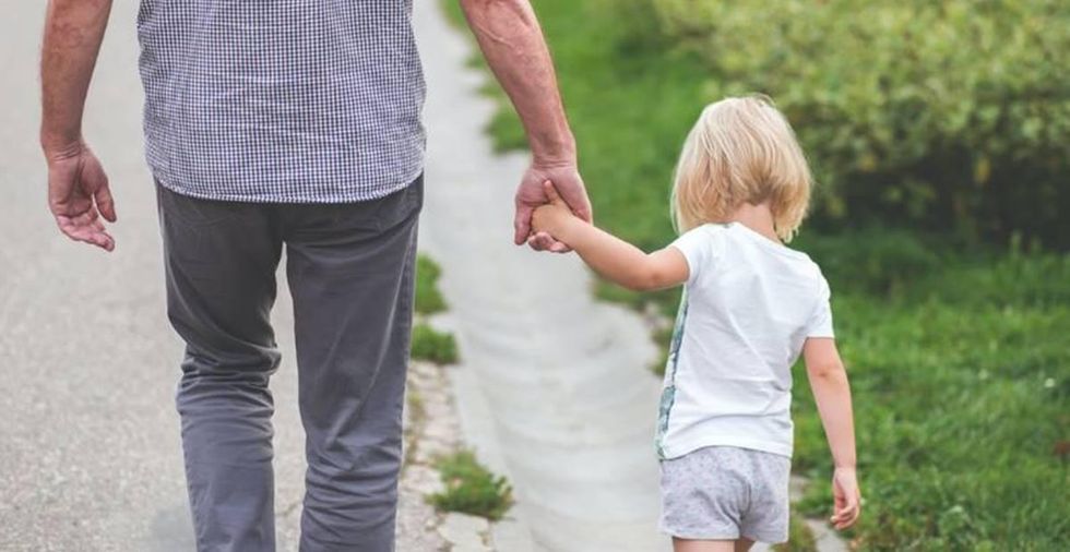 Woman shares sweet exchange with 92-year-old grandpa who invited her over for 'sleepover'
