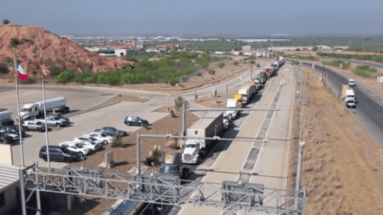 Abbott's Border 'Inspection' Stunt Cost Texas Economy Over $4 Billion