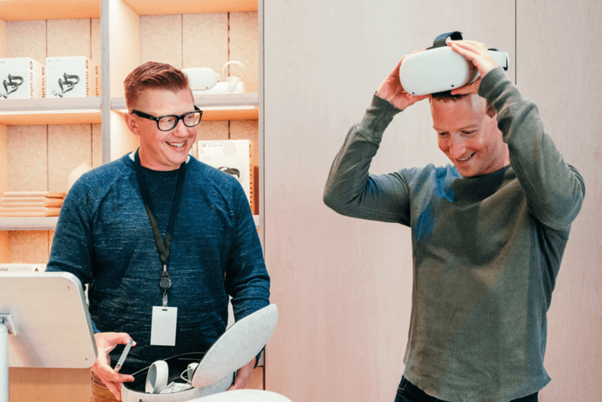 Facebook apre il primo negozio fisico per immergersi nel metaverso