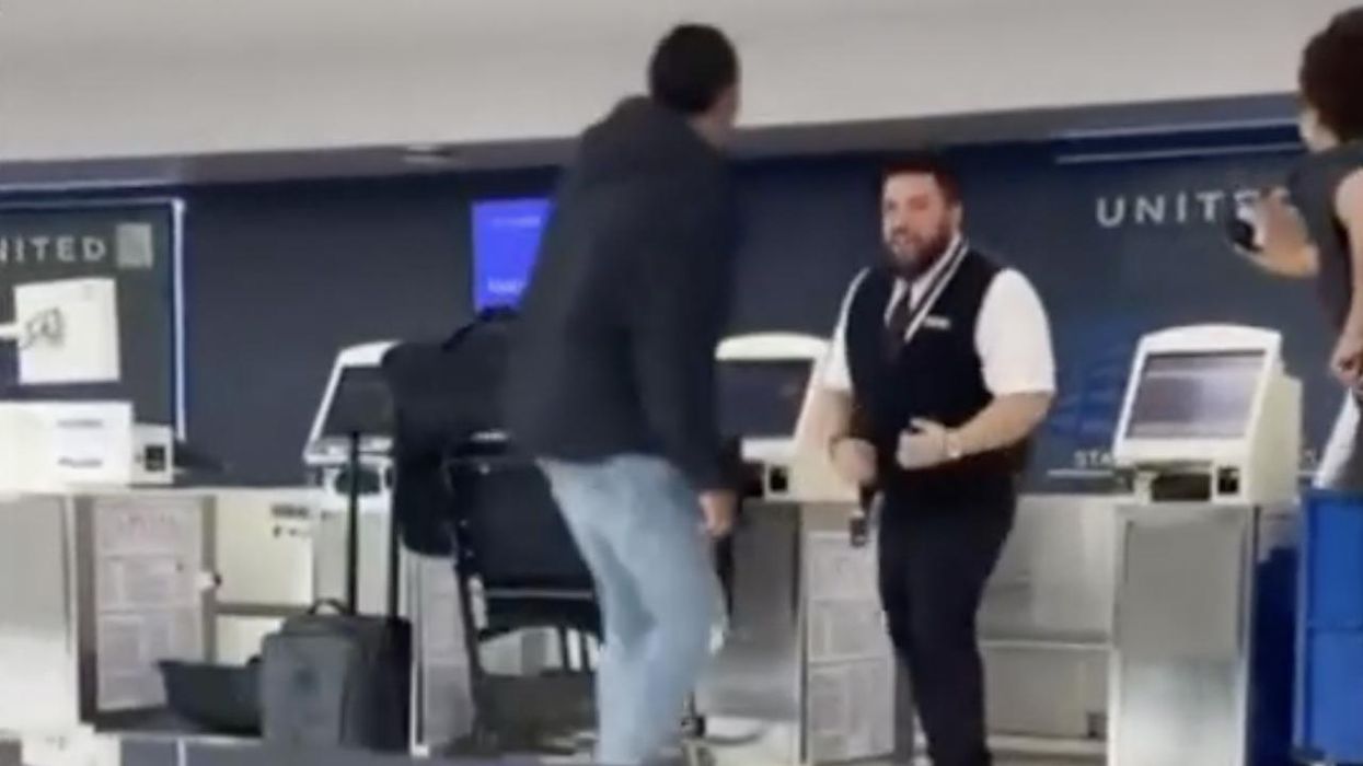 United Airlines worker reportedly fired after trying in vain to fight