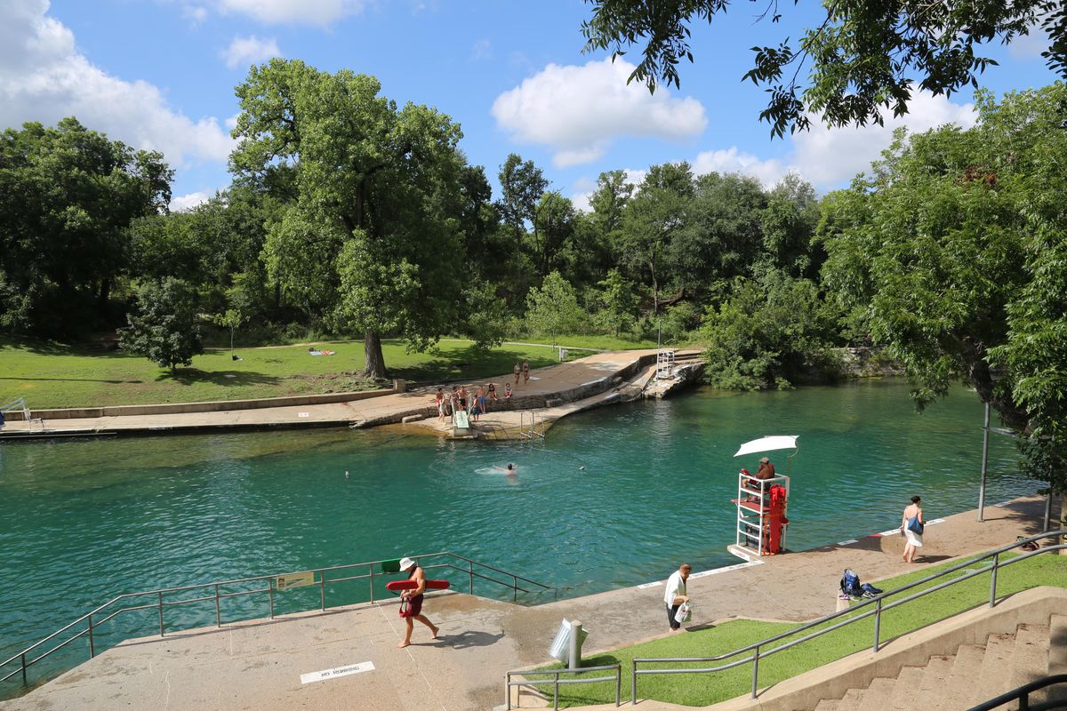 Barton Springs lifeguard says why he thinks Austin lifeguards don't want the job amid shortage