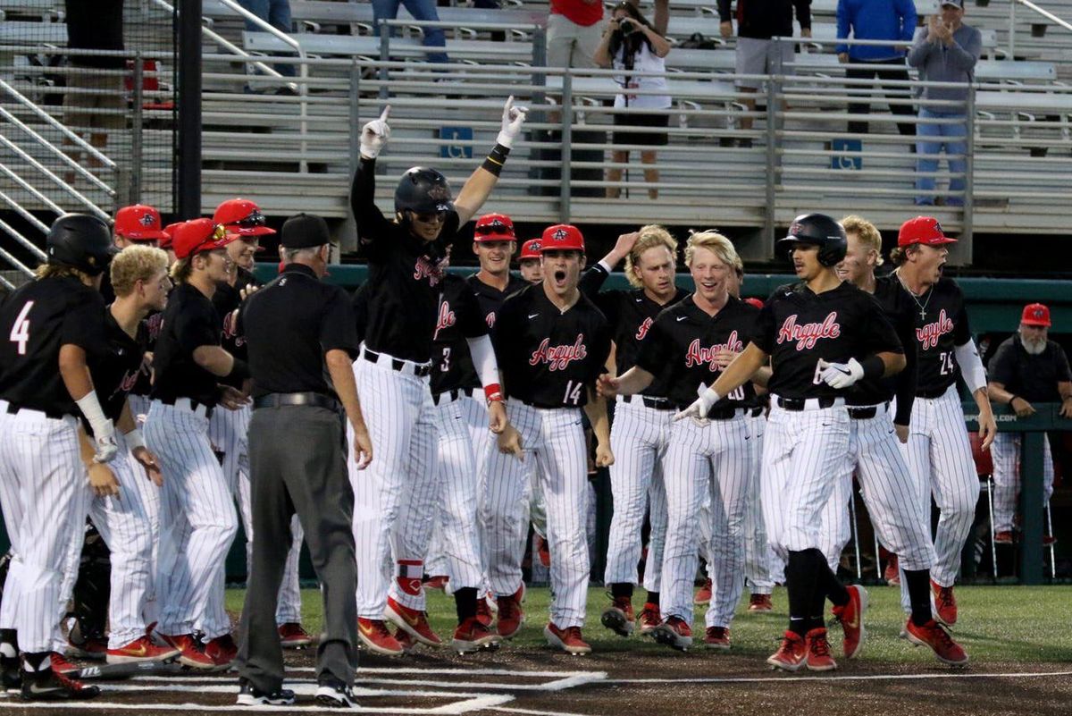 Playoff Roundup PREVIEW: Argyle baseball and softball battle for the next round