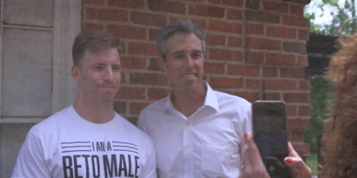 Anti-2A Beto looks dumb in photo with undercover reporter sporting his 'I'm a Beto Male' T-shirt - Vimarsana News