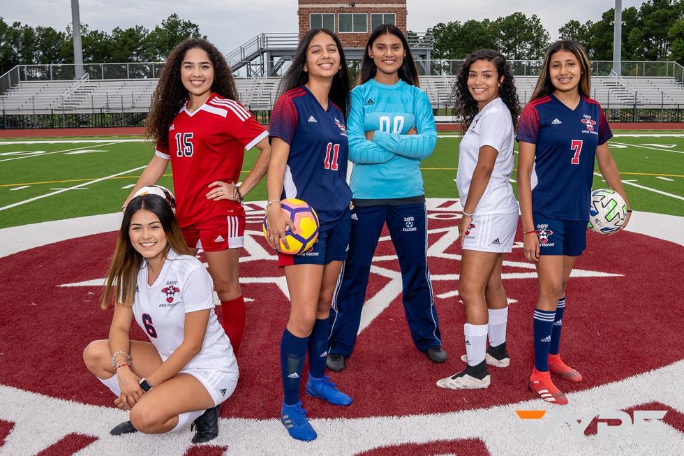 Nimitz HS Color Guard Director Makes Houston Texans Cheerleader Finals –  Aldine ISD