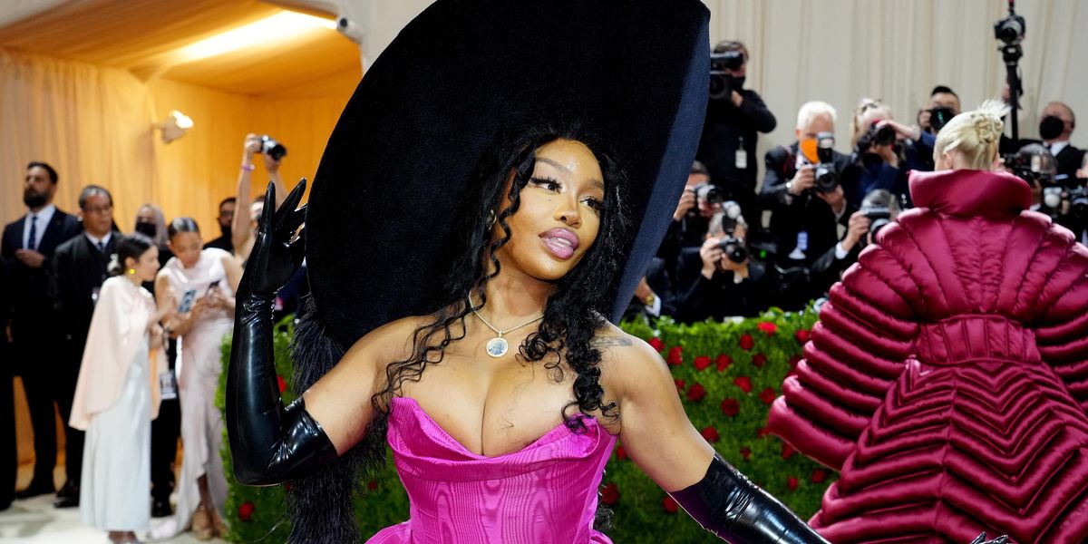 SZA 'Snuck Out the Back' of the Met Gala Because of Her Anxiety