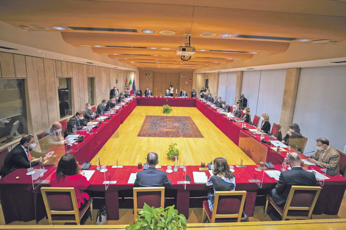 Giustizia, i tanti impegni extra dei magistrati: in un anno il Csm ha autorizzato 768 incarichi