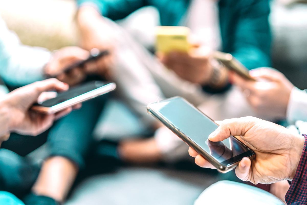 Convegno sui reati online moderato dall’inquisito del Pd... per reati online
