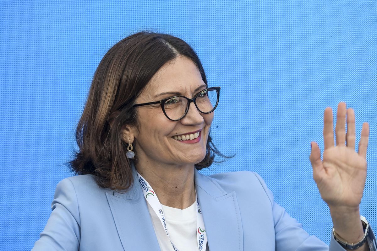 Berlusconi prova a ricompattare i suoi. Salvini attacca dem e pentastellati