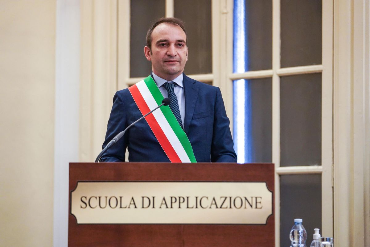 Caro sindaco Lo Russo, il machete può svegliarla?