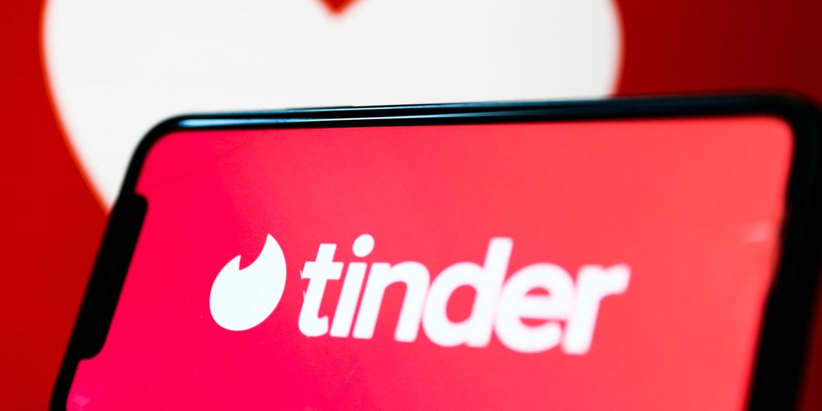 Tinder Is Trying to End LGBTQIA+ Blood Bans