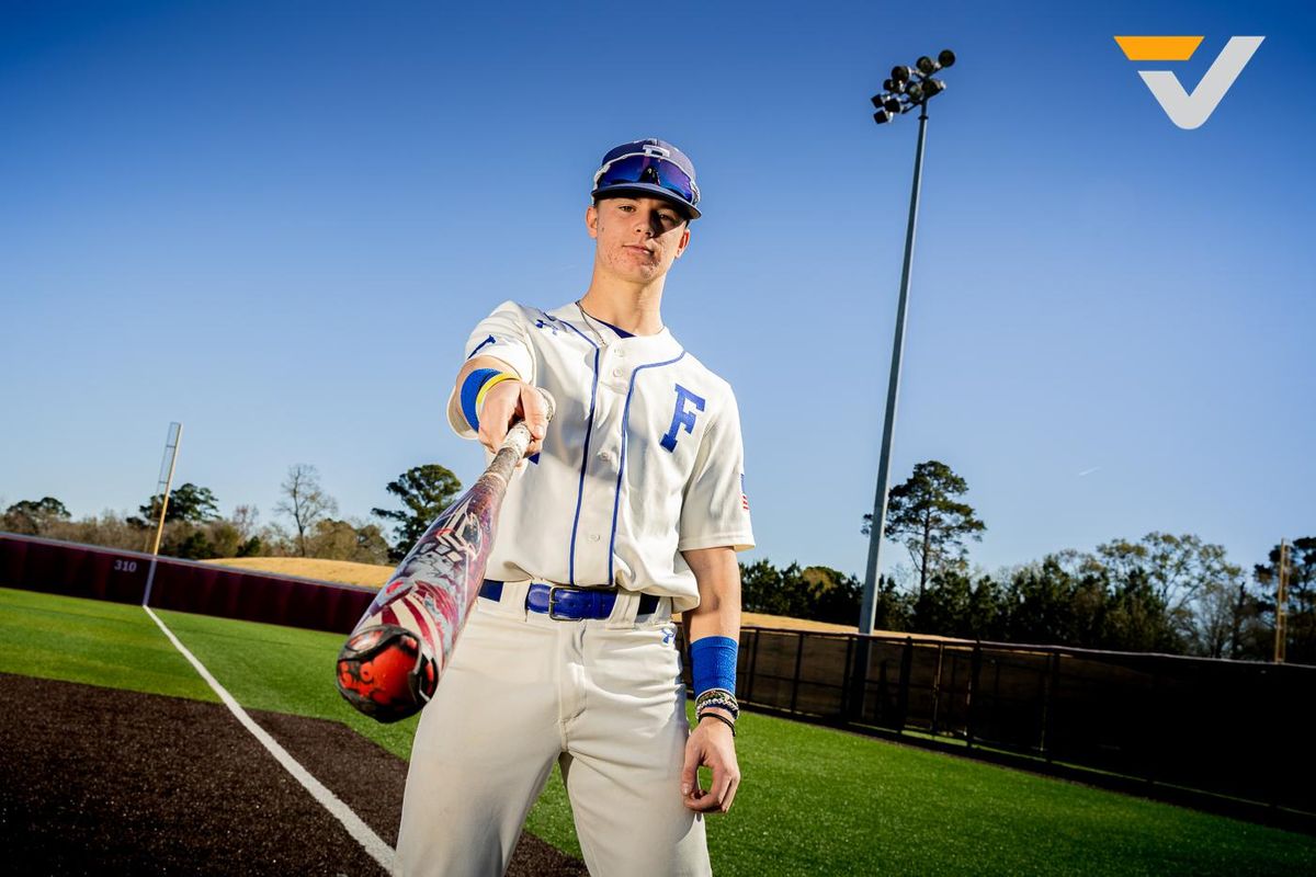 Friendswood star Maxcey puts Mustangs in play