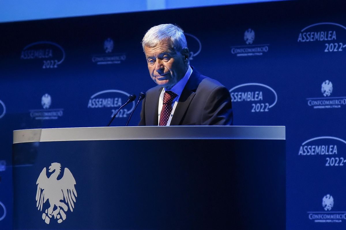 «Bruciati 930.000 posti nei servizi»