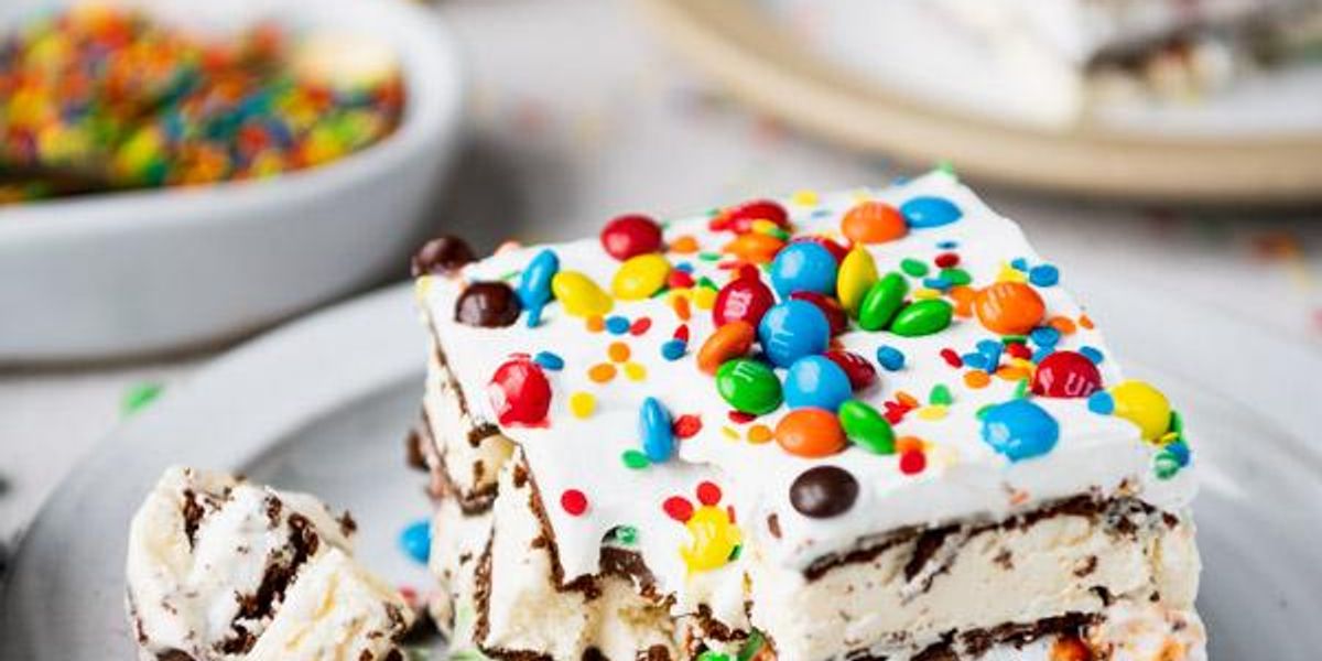 5-Ingredient Ice Cream Sandwich Cake - My Recipe Magic